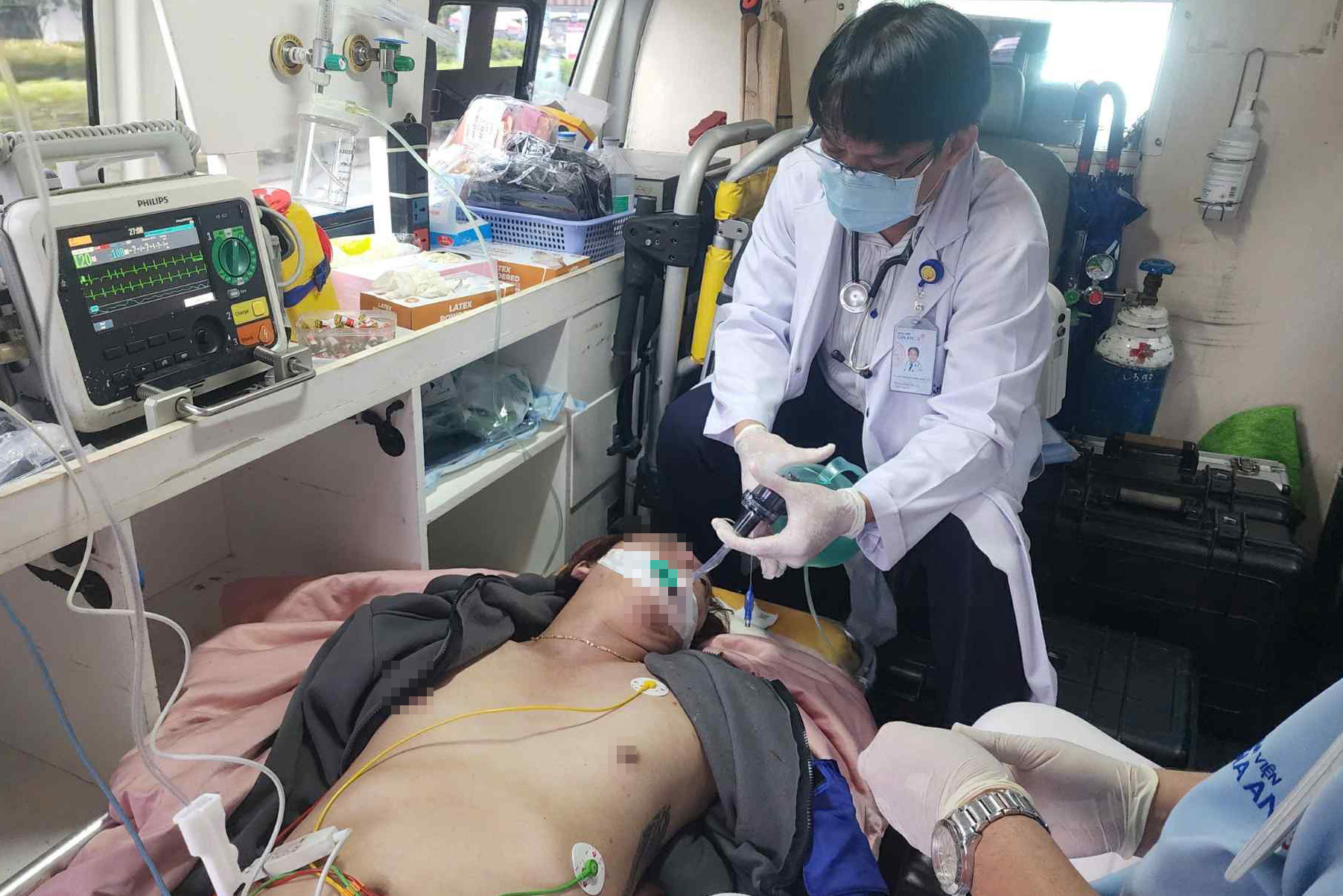 Người vợ hoảng hốt không tin chồng trẻ đột quỵ lúc sáng sớm
