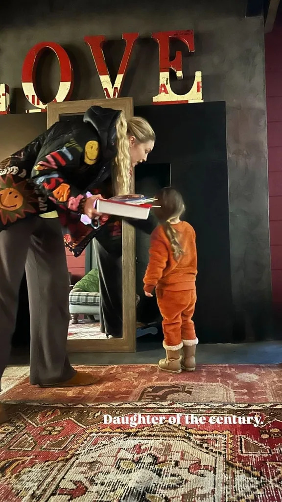 <p>Mama's Girl</p>