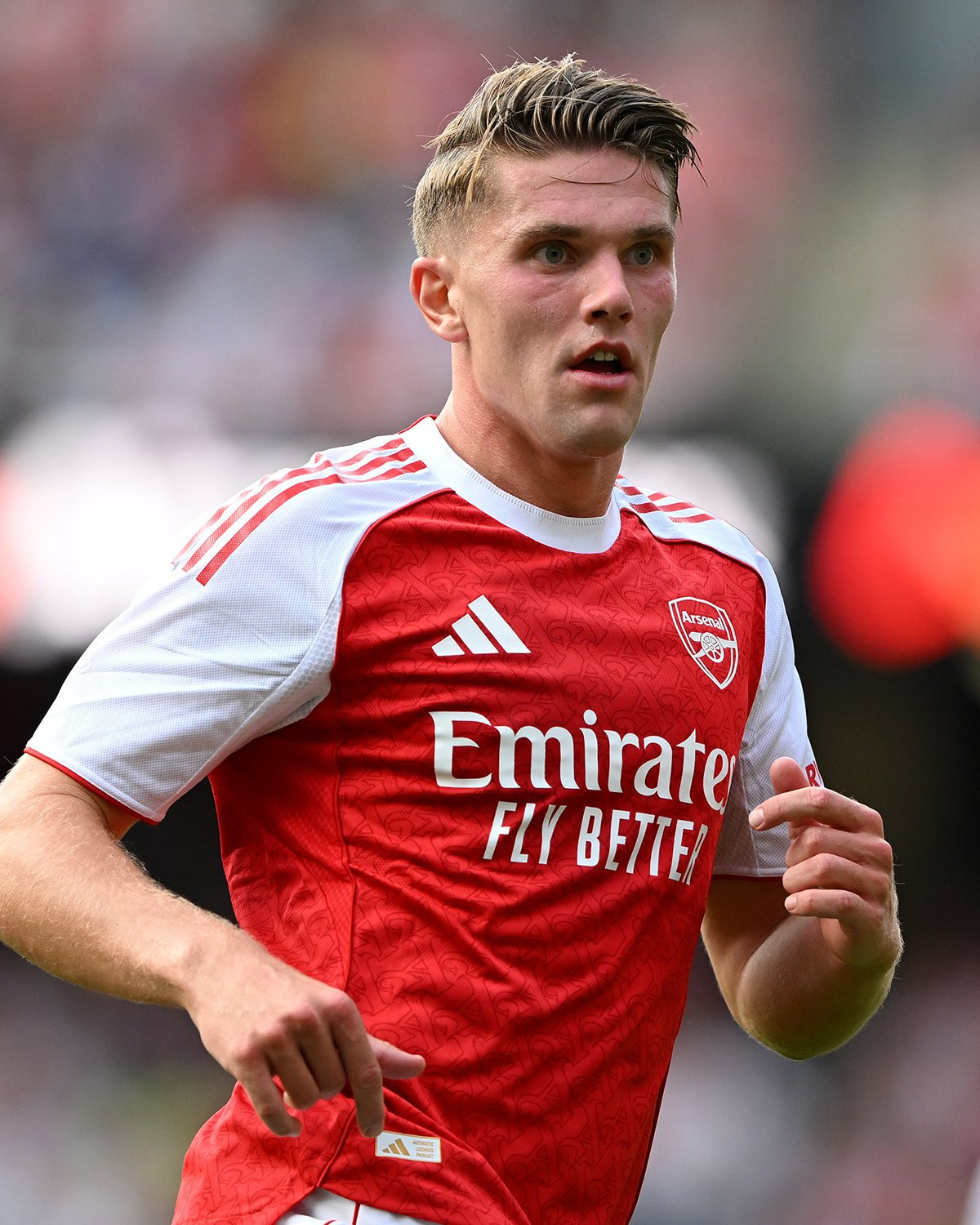 Arsenal thua bẽ bàng ngày Gyokeres chào sân Emirates