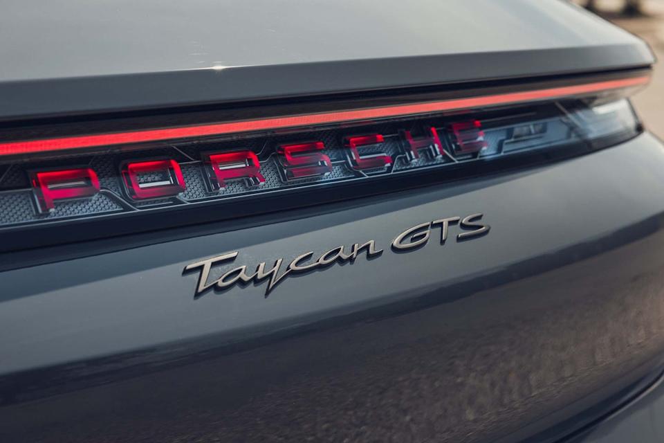 2025 porsche taycan sport turismo gts