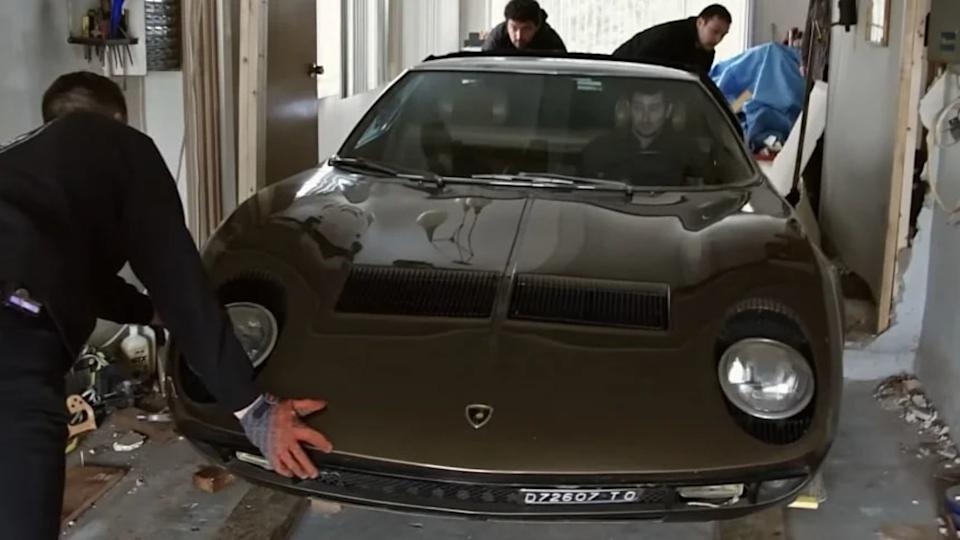 Lamborghini Miura Emerges After 40 Years Inside New York Living Room