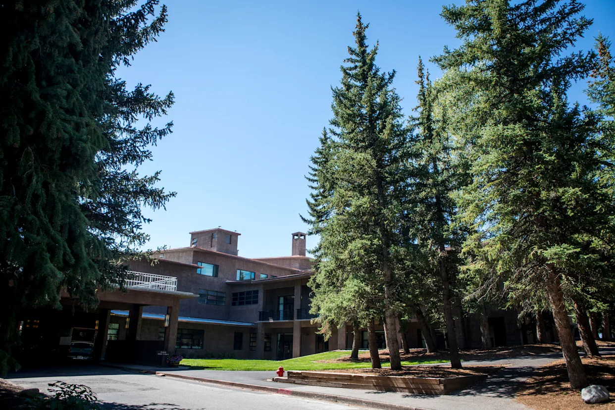 Hundreds may have been exposed to rabies at bat-infested cabins at Grand Teton National Park