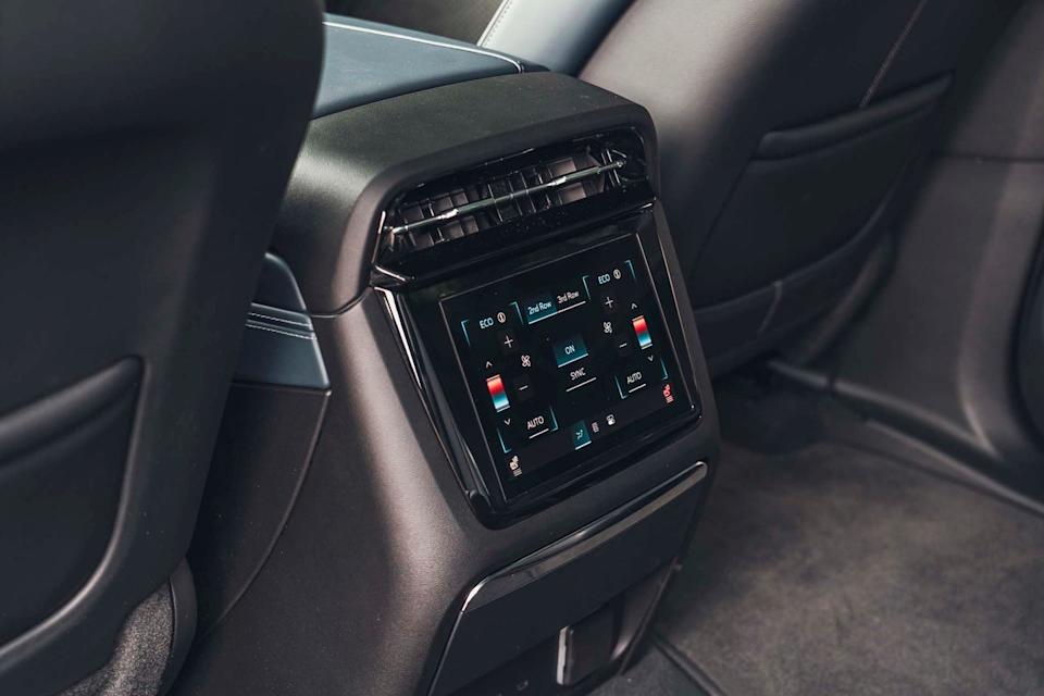 2025 cadillac escalade iq