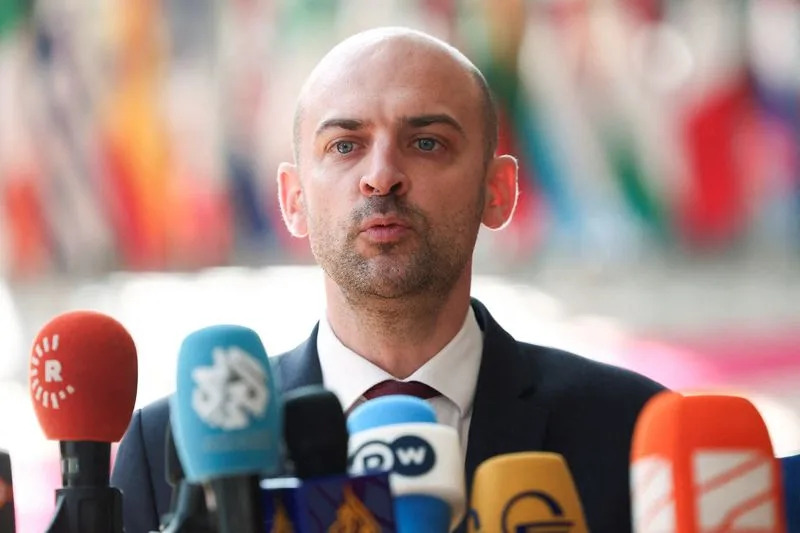 France starts airdrops of humanitarian aid into Gaza