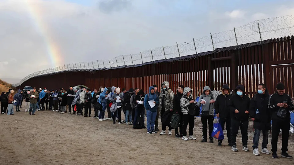 Unauthorized immigrant population soared to an all-time high under Biden, new report shows