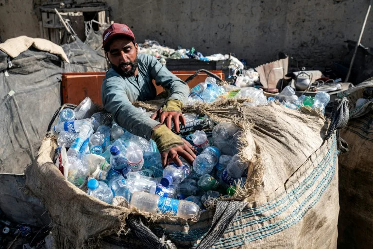 UN plastic pollution treaty talks floundering