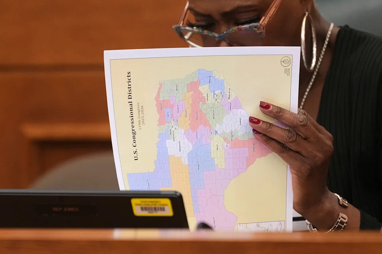 The White House wants more states to redraw House maps to help GOP. Democrats are readying a fight