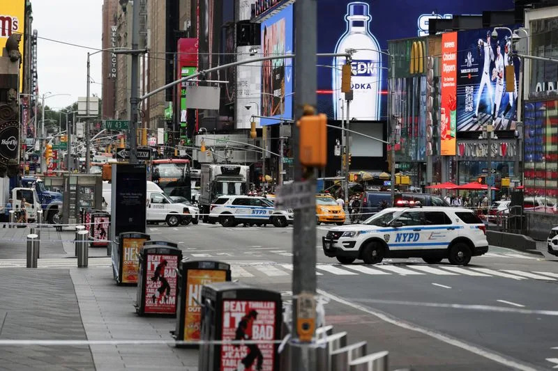 New York City police say to avoid Times Square due to investigation
