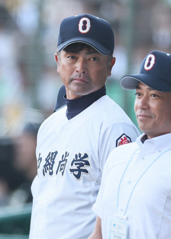 沖縄尚学監督「ここまで打てないと諦めの境地に…」　夏の甲子園