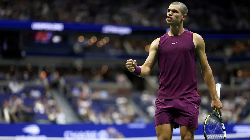 Alcaraz celebra contra Reilly Opelka. - Clive Brunskill/Getty Images