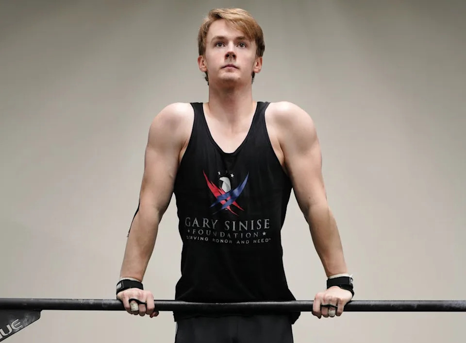 Duke grad student from Florida breaks Guinness record for muscle-up exercises