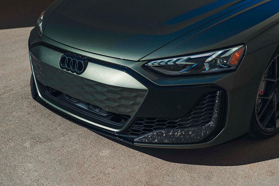 2025 audi rs etron gt performance