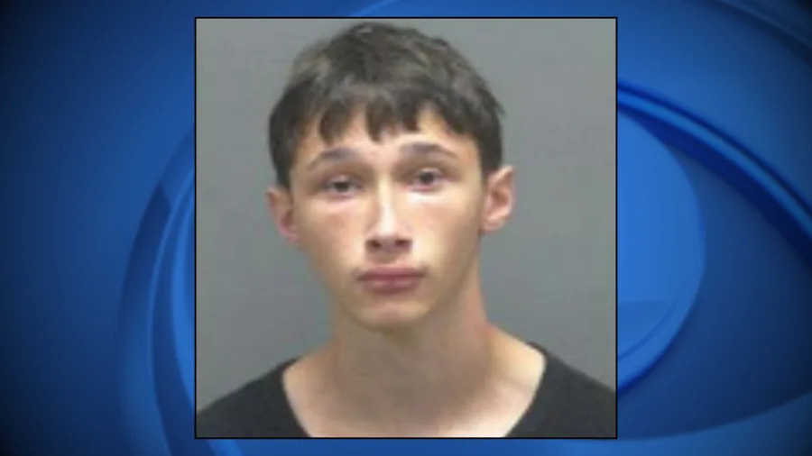 18-year-old Wisconsin man arrested for alleged child enticement, 16 counts of child porn possession