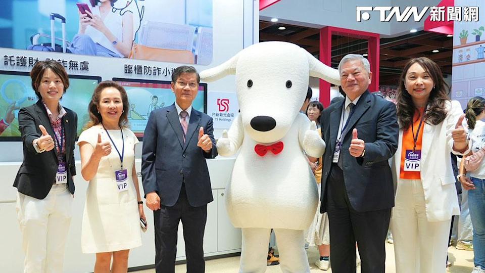 一杯咖啡的時間開啟智慧理財新體驗！台新新光金以數位理財陪伴樂齡安心生活