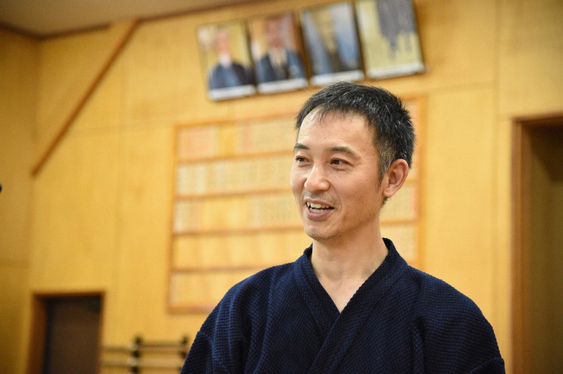 神道無念流 戸賀崎練武道場 惠文館の戸賀崎正彦館長。初代から数えて九代目に当たる=埼玉県久喜市で2025年7月20日午前8時48分、高橋将平撮影