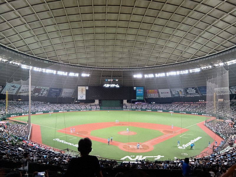 まさかの停電?　騒然の球場で日本ハム・新庄監督「勝利が来るかと」