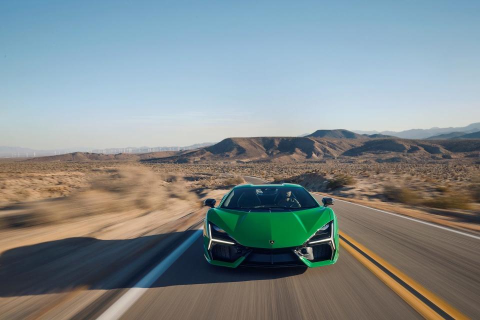 2024 lamborghini revuelto