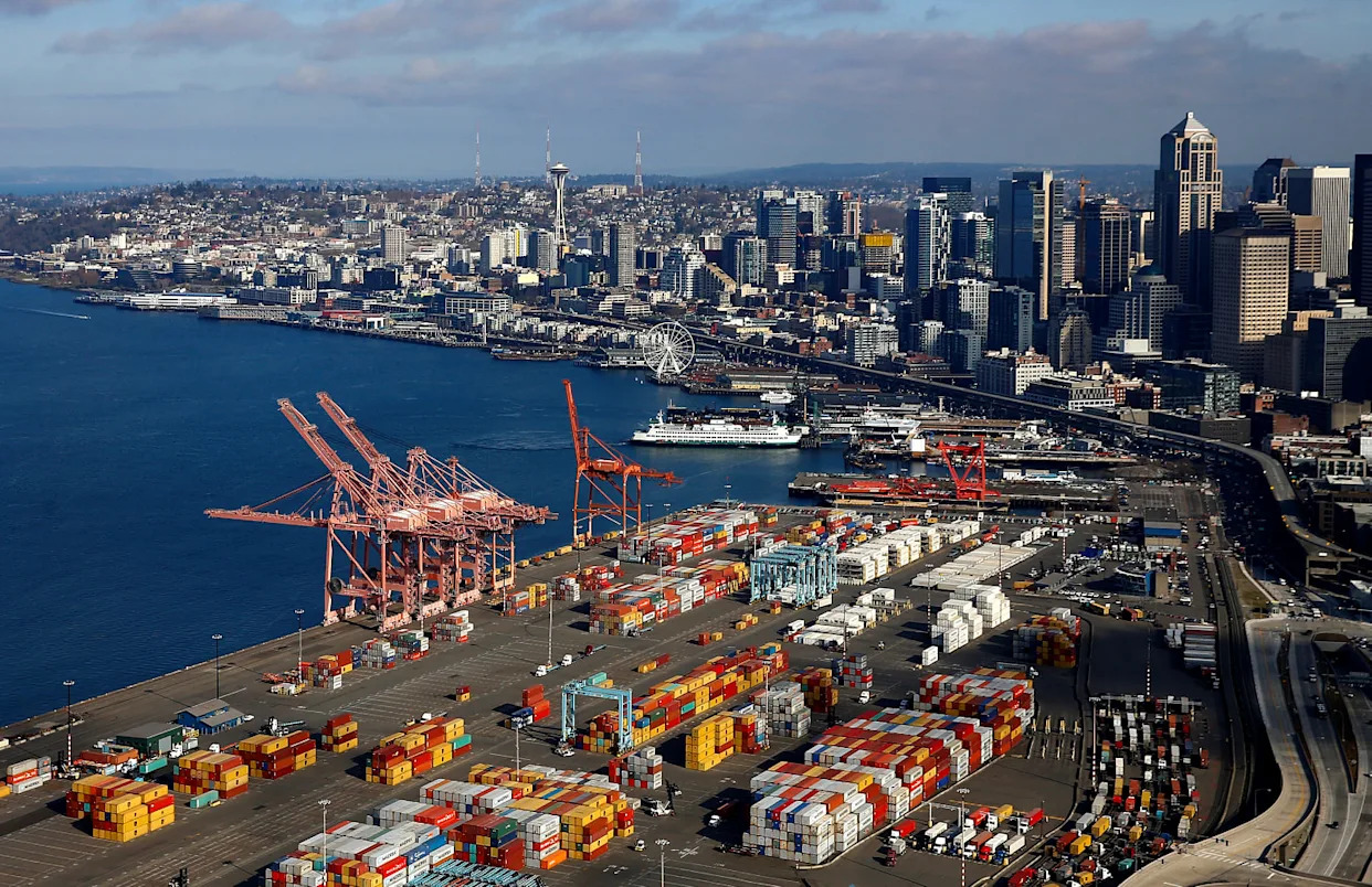 Captain arrested on suspicion of operating container ship drunk