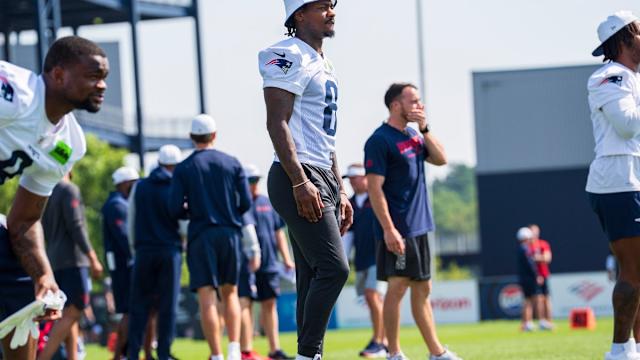 Patriots defensive coordinator Terrell Williams has health scare during practice: Reports