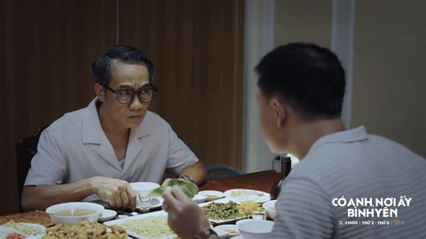 'Có anh nơi ấy bình yên' tập 3: Chủ tịch Thứ bàn mưu với Bằng để tìm cách giữ ghế