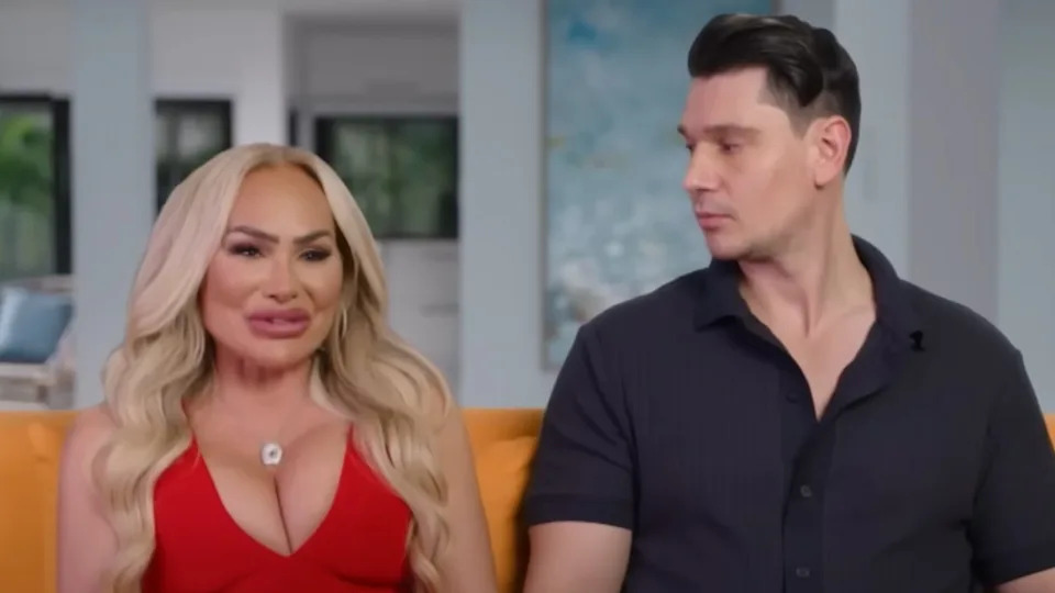 Darcey and Georgi doing their confessional segment.