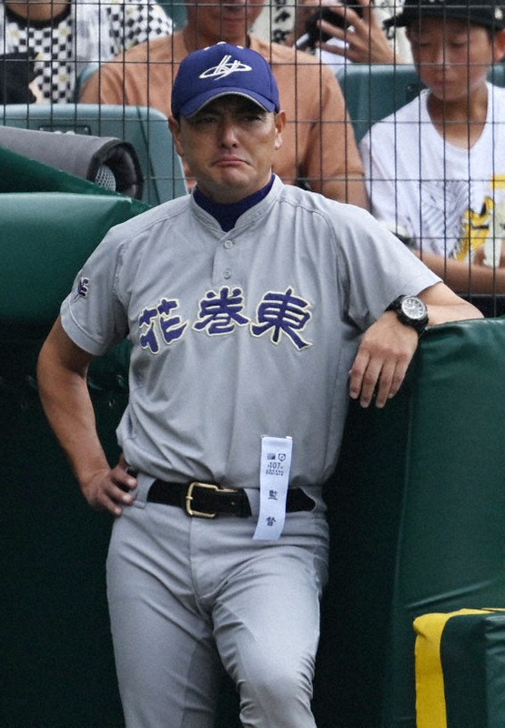 花巻東・佐々木監督、九回2死満塁も「迷いなかった」　夏の甲子園
