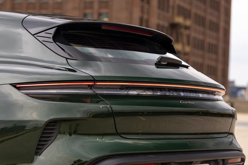 2025 porsche taycan turbo gt