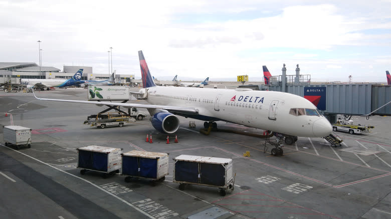 Delta Boeing 757-200 at San Francisco International Airport