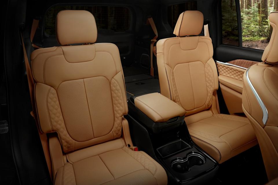Stellantis Is Recalling Over 121,000 Jeep Grand Cherokees, Find Out Why
