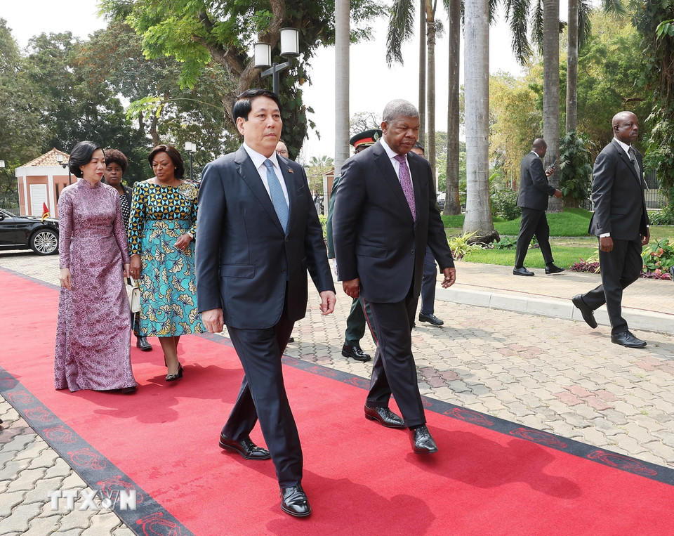 Lễ đón Chủ tịch nước Lương Cường thăm cấp Nhà nước Cộng hòa Angola