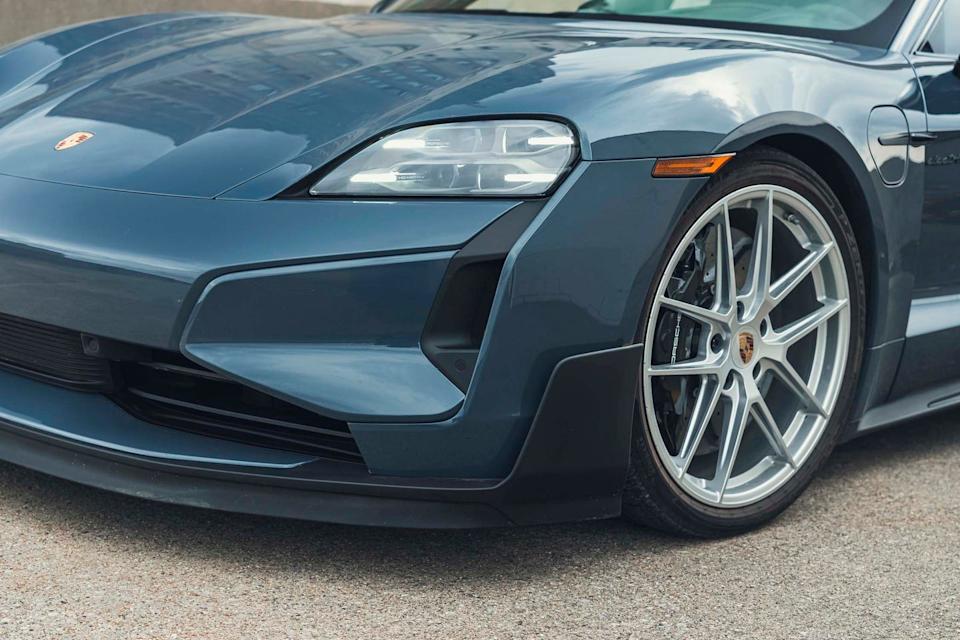 2025 porsche taycan turbo gt