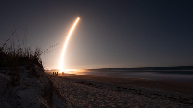 The Battle To Make U.S. States Use Satellites To Provide Rural Internet Access