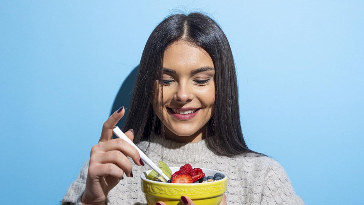 If You're Suddenly Gaining Weight Despite Doing Everything 'Right,' Doctors Say This Might Be Why