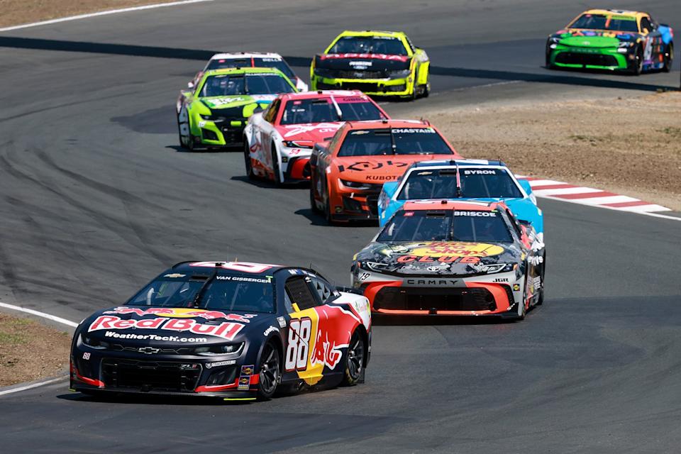 nascar cup series toyota/save mart 350