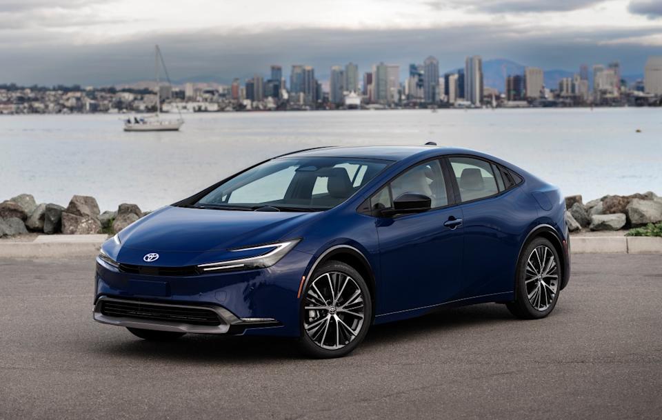 Toyota Launches Efficient 2025 Prius Lease Deal for August
