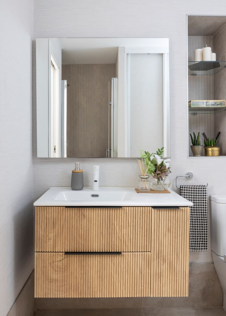 10 baños con ideas geniales y soluciones ingeniosas que querrás copiar