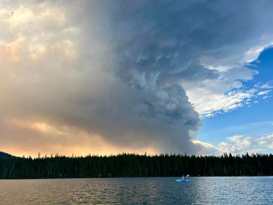 Oregon wildfire updates: Emigrant Fire grows to 7,600 acres, Flat Fire 7% contained