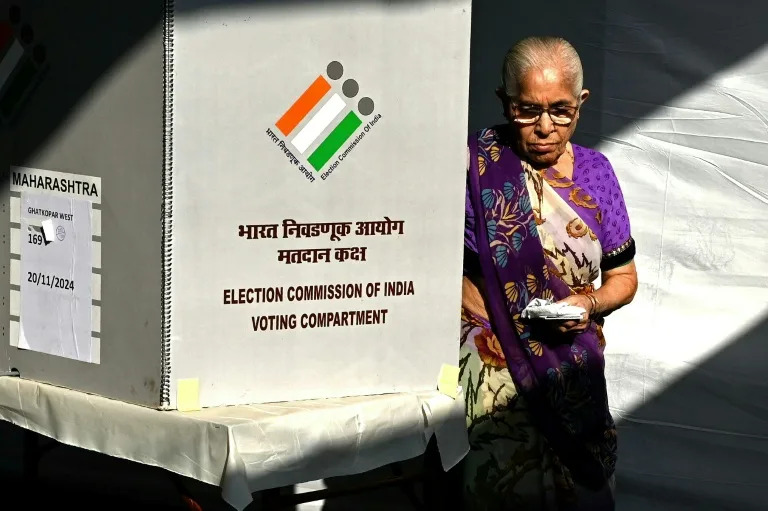 India's Election Commission under fire from opposition