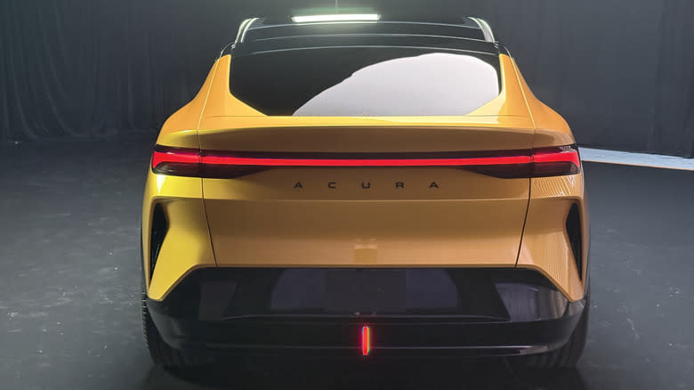 Rear end of the yellow Acura RSX Prototype