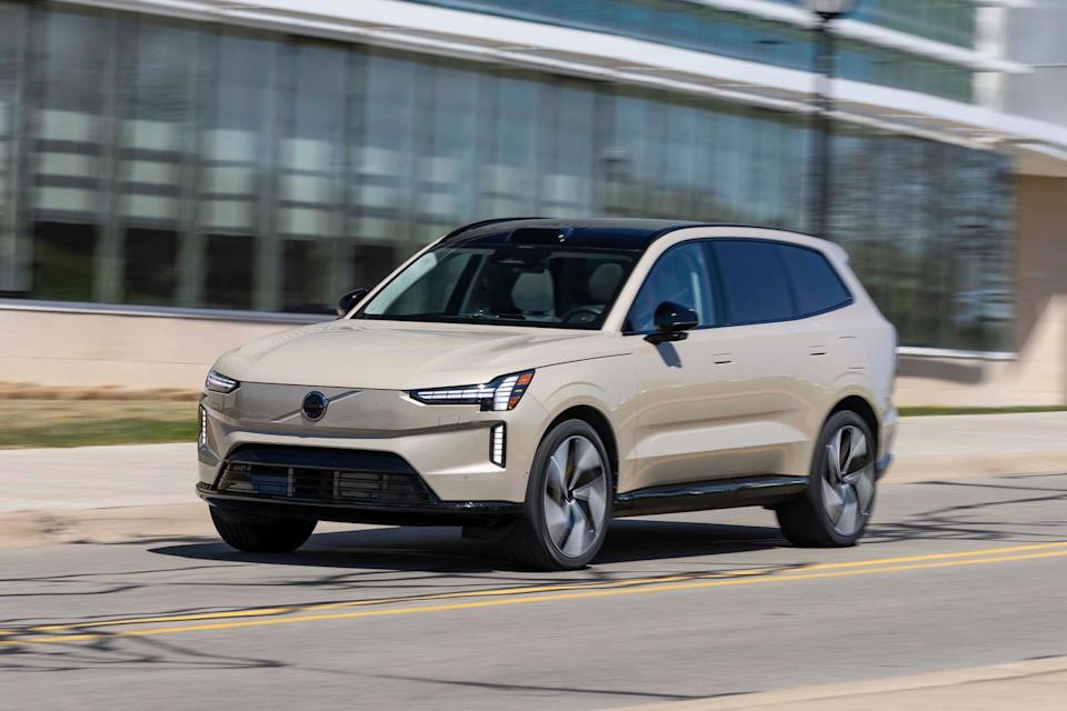 2025 volvo ex90