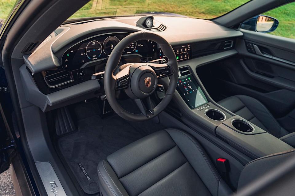 2025 porsche taycan interior