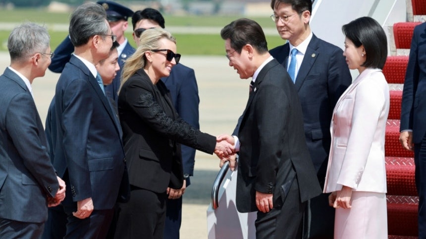 李在明訪美遇冷待？　僅2美官員接機贈紀念幣　韓議員：規格最低