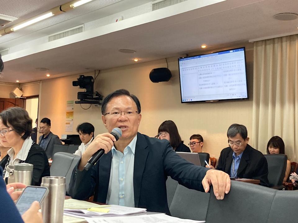 「媒體議價法」審查仍卡關 張啓楷：基金方案成最大爭點