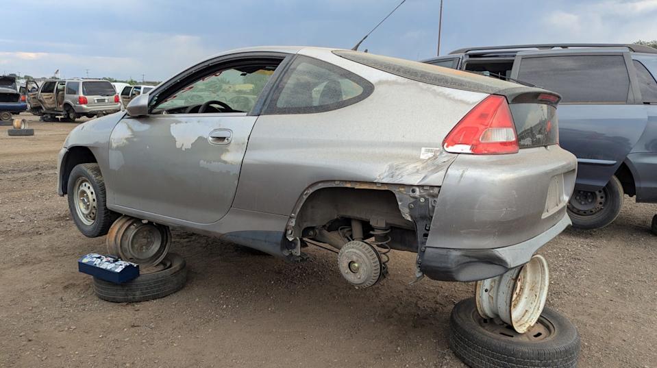 2000 honda insight in colorado junkyard