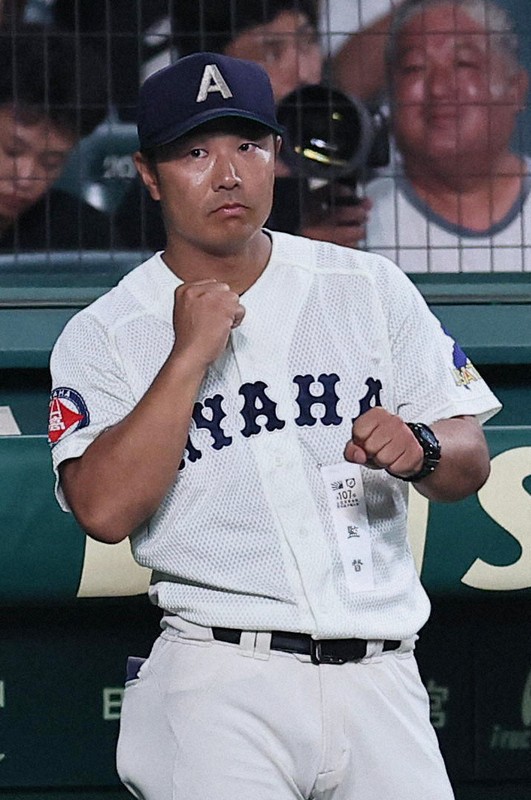 綾羽監督「とにかく最後まで我慢だって言い続けて」　夏の甲子園